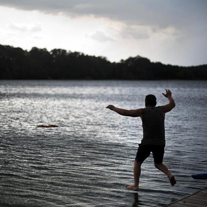 Federal officials pause plan to rename Georgia's Lake Lanier
